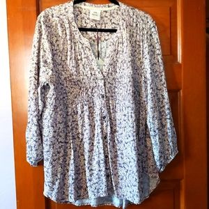 Floral smocked Vneck